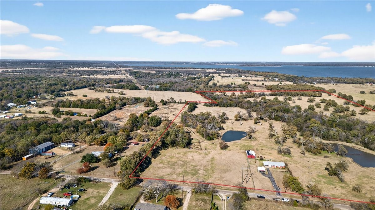 300 County Road 2100 Road Seven Points TX 75143