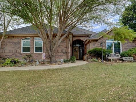 1405 Val Verde Court Denton TX 76210