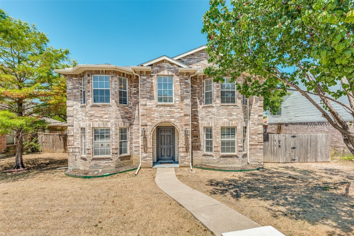 2027 Diamond Ridge Drive Carrollton TX 75010