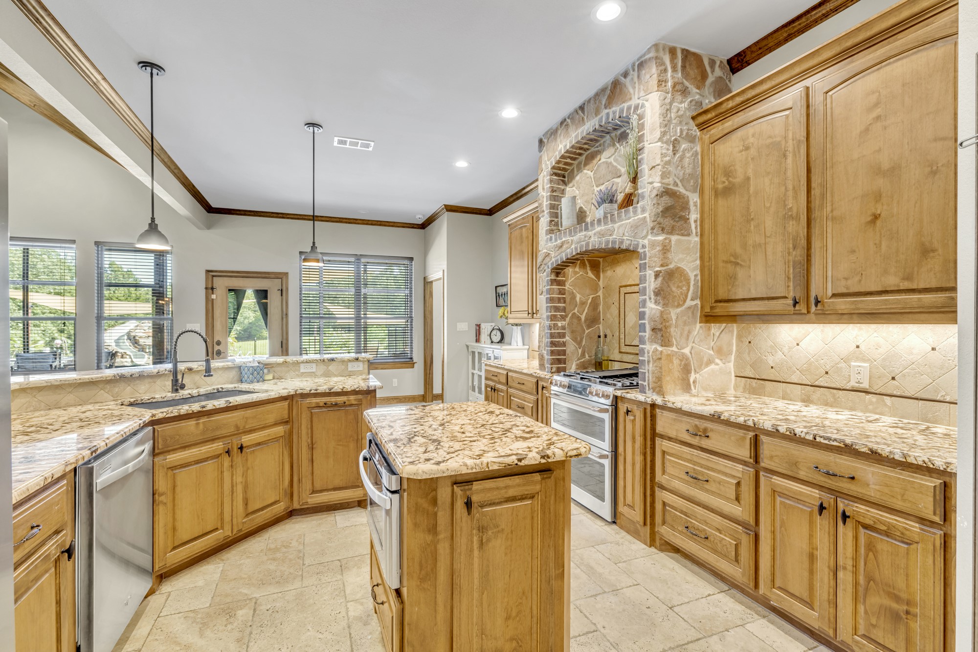 365 County Road 1534 Alba TX 75410