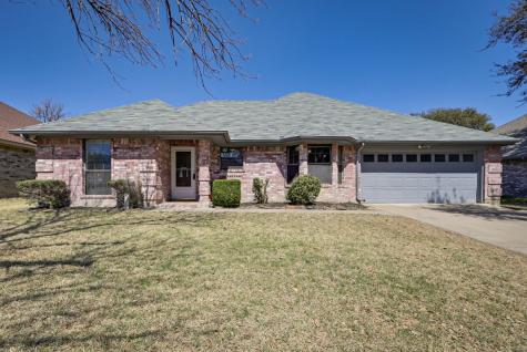 215 Timber Creek Drive Burleson TX 76028