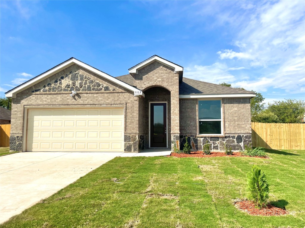 1117 Gannon Lane Desoto TX 75115