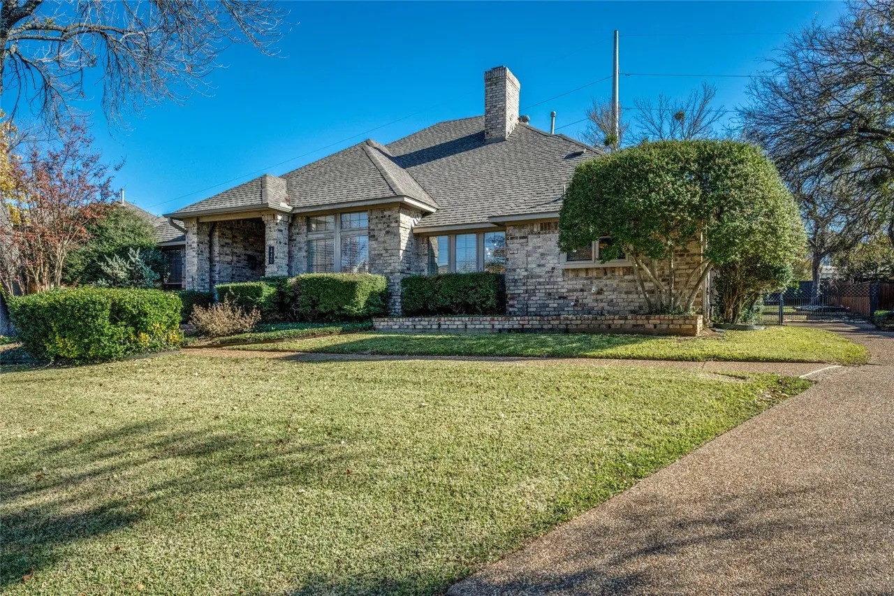 440 Moran Drive Highland Village TX 75077