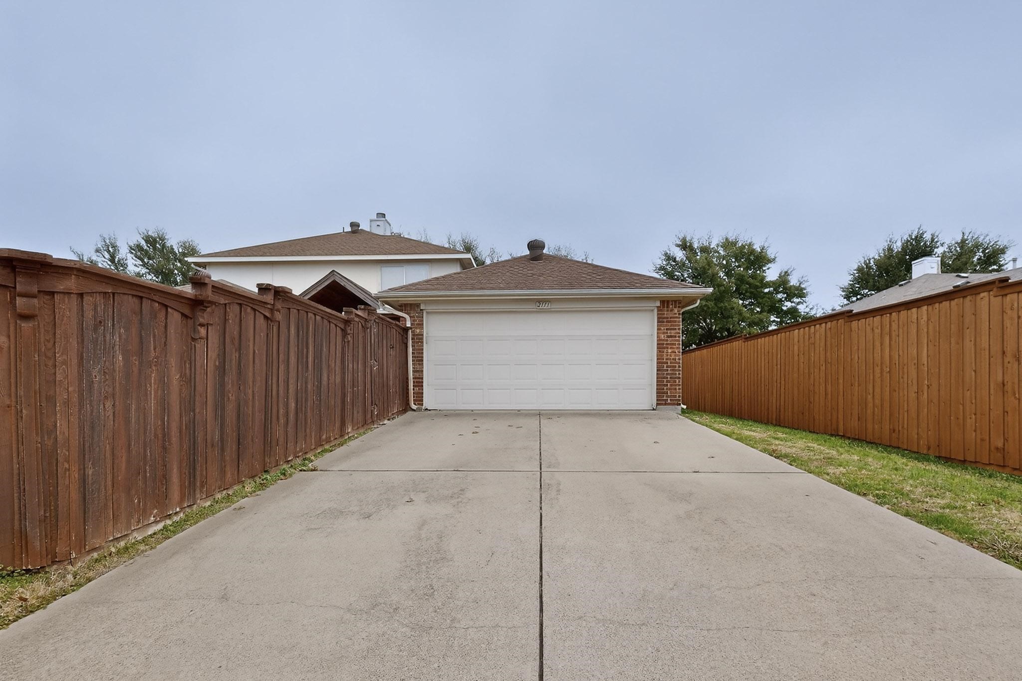 2111 Danbury Drive Rockwall TX 75032