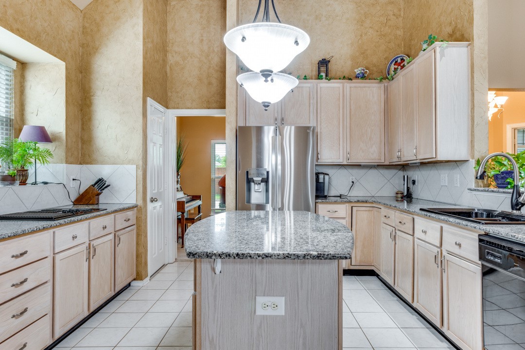 527 Cameron Lane Allen TX 75002
