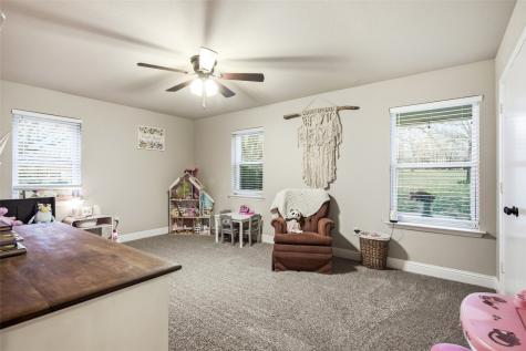 241 County Road 3689 Paradise TX 76073