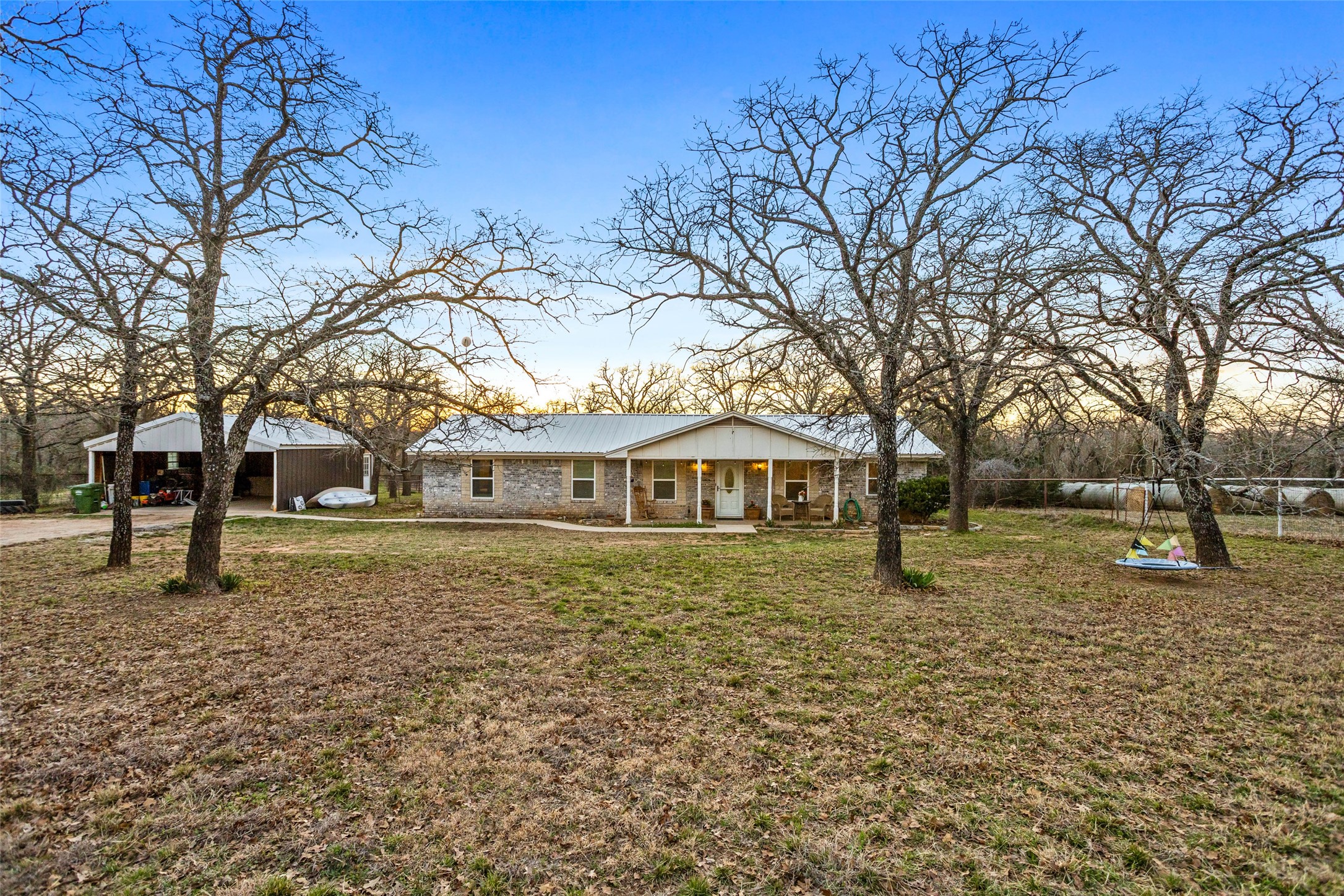 241 County Road 3689 Paradise TX 76073