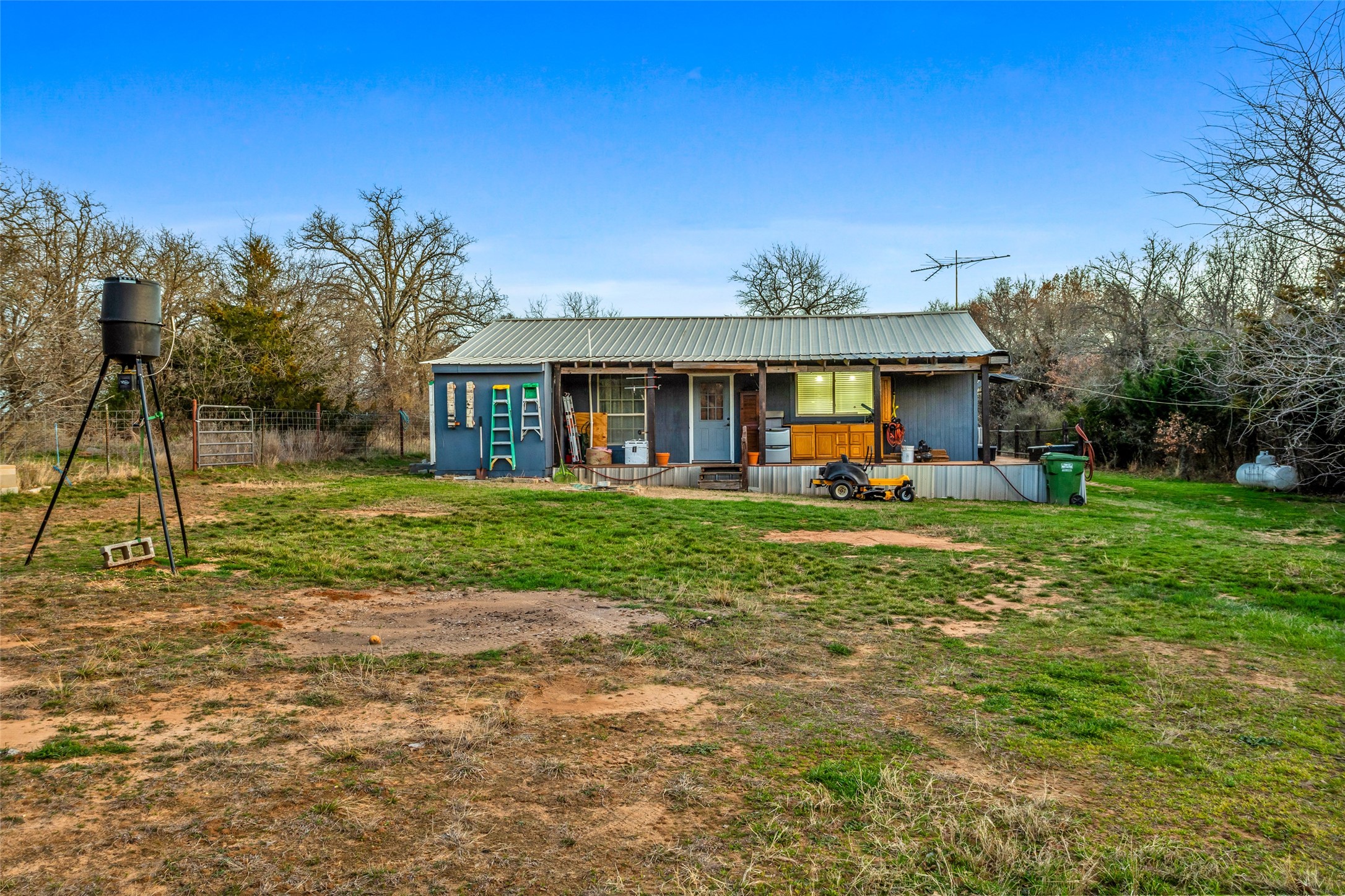 241 County Road 3689 Paradise TX 76073