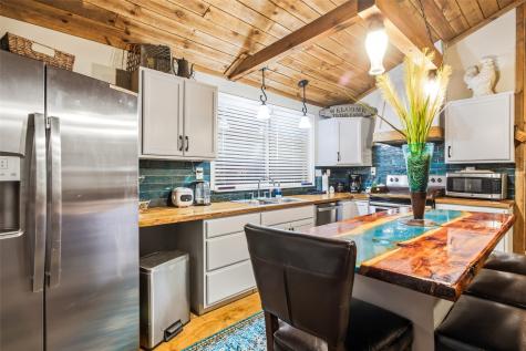 241 County Road 3689 Paradise TX 76073