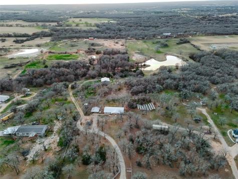 241 County Road 3689 Paradise TX 76073