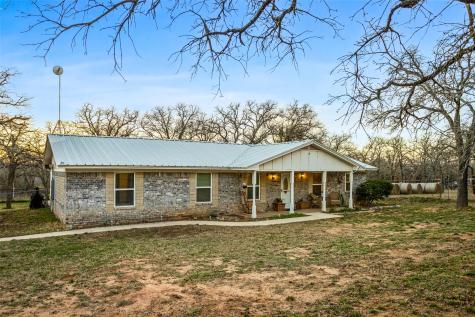 241 County Road 3689 Paradise TX 76073