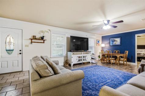 241 County Road 3689 Paradise TX 76073