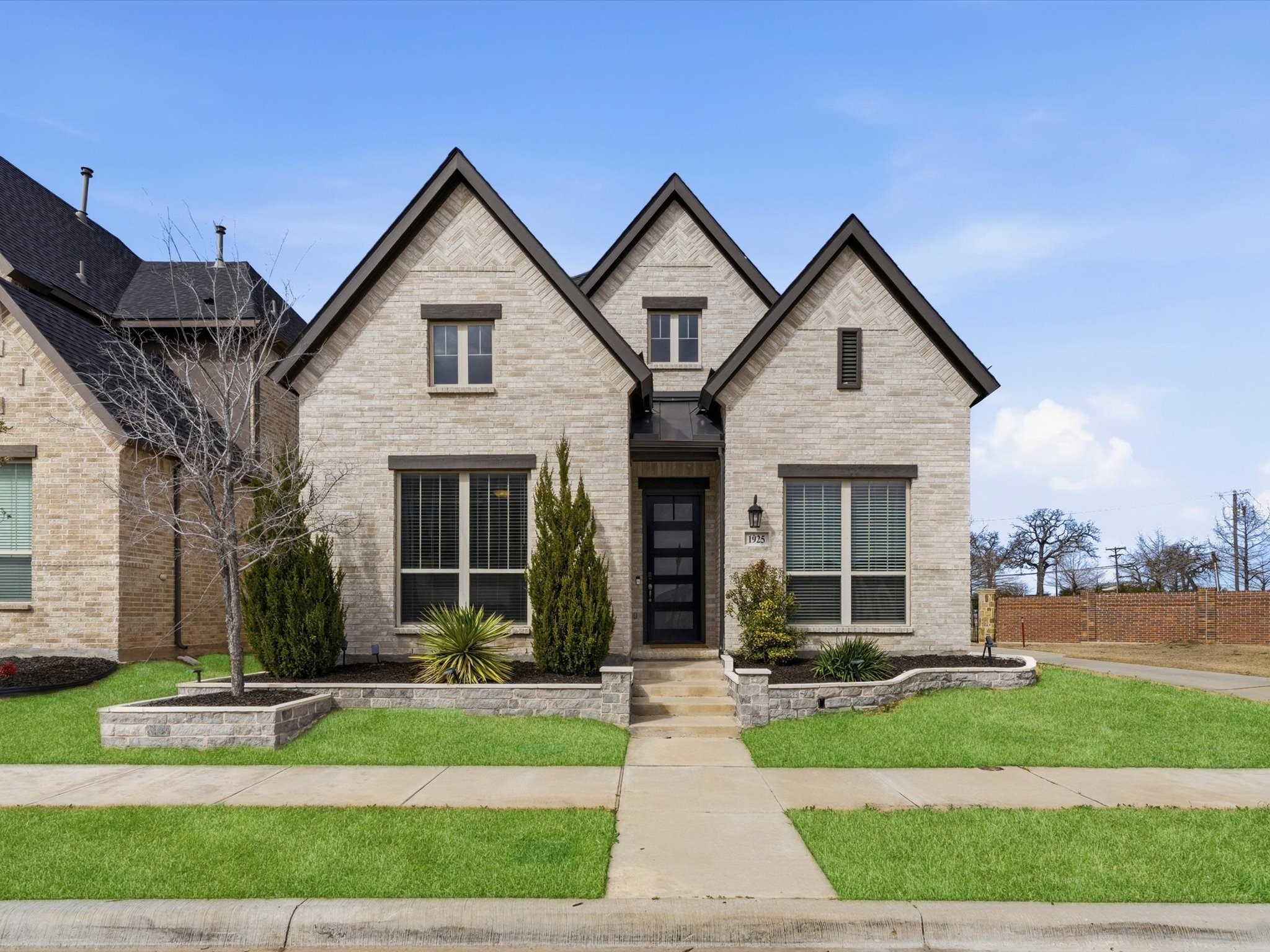 1925 Cathedral Drive Farmers Branch TX 75234