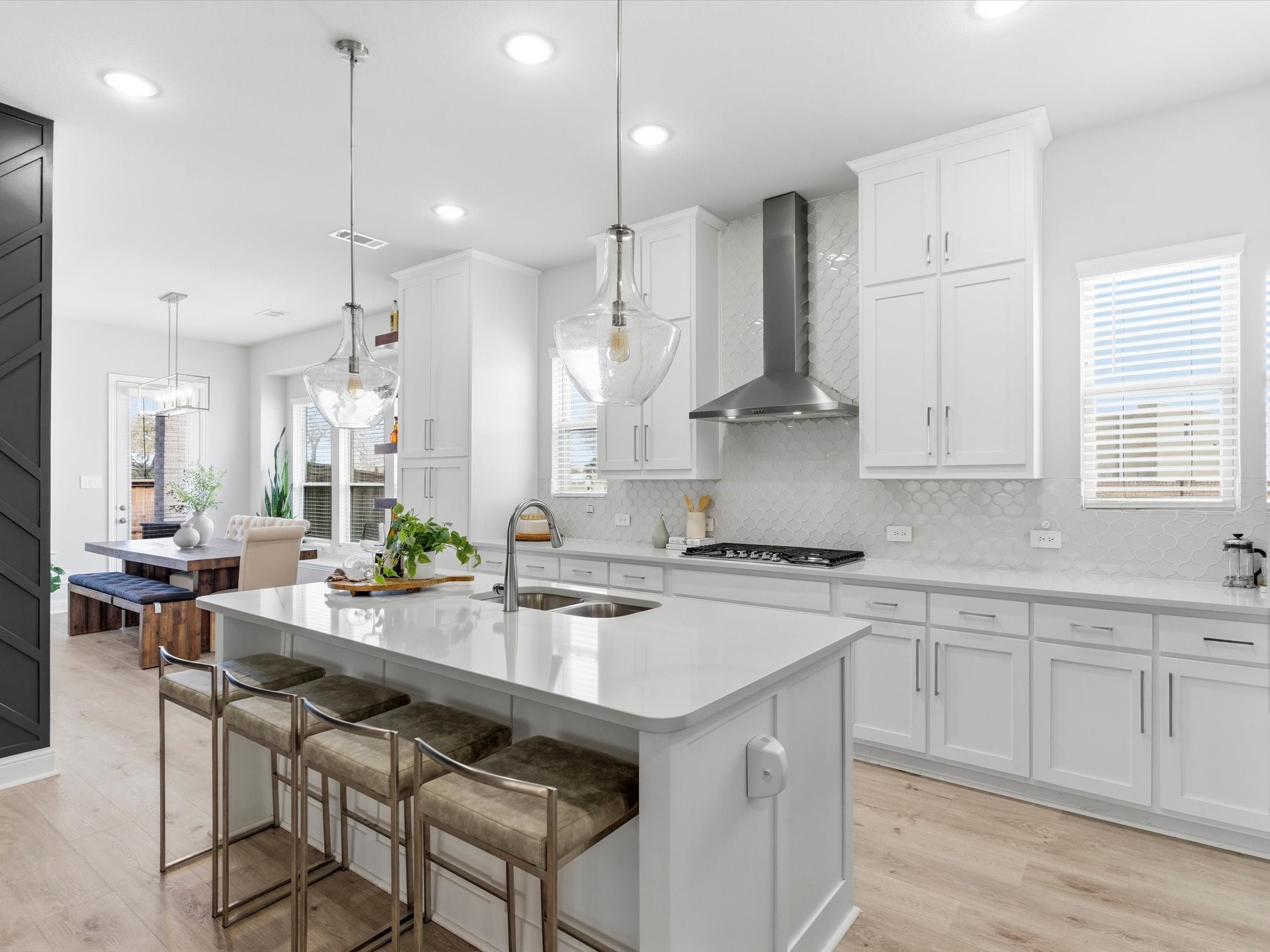 1925 Cathedral Drive Farmers Branch TX 75234