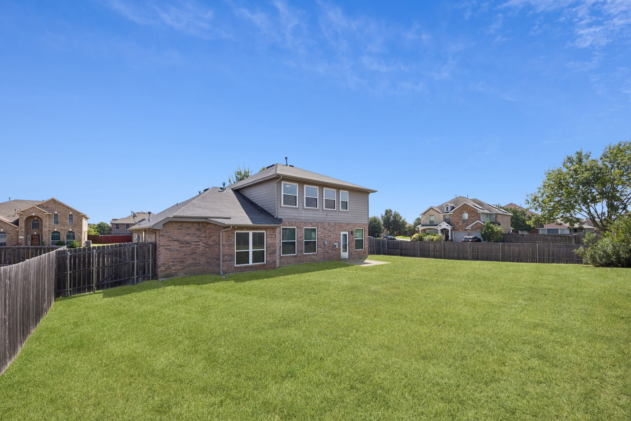 633 Daisy Drive Desoto TX 75115