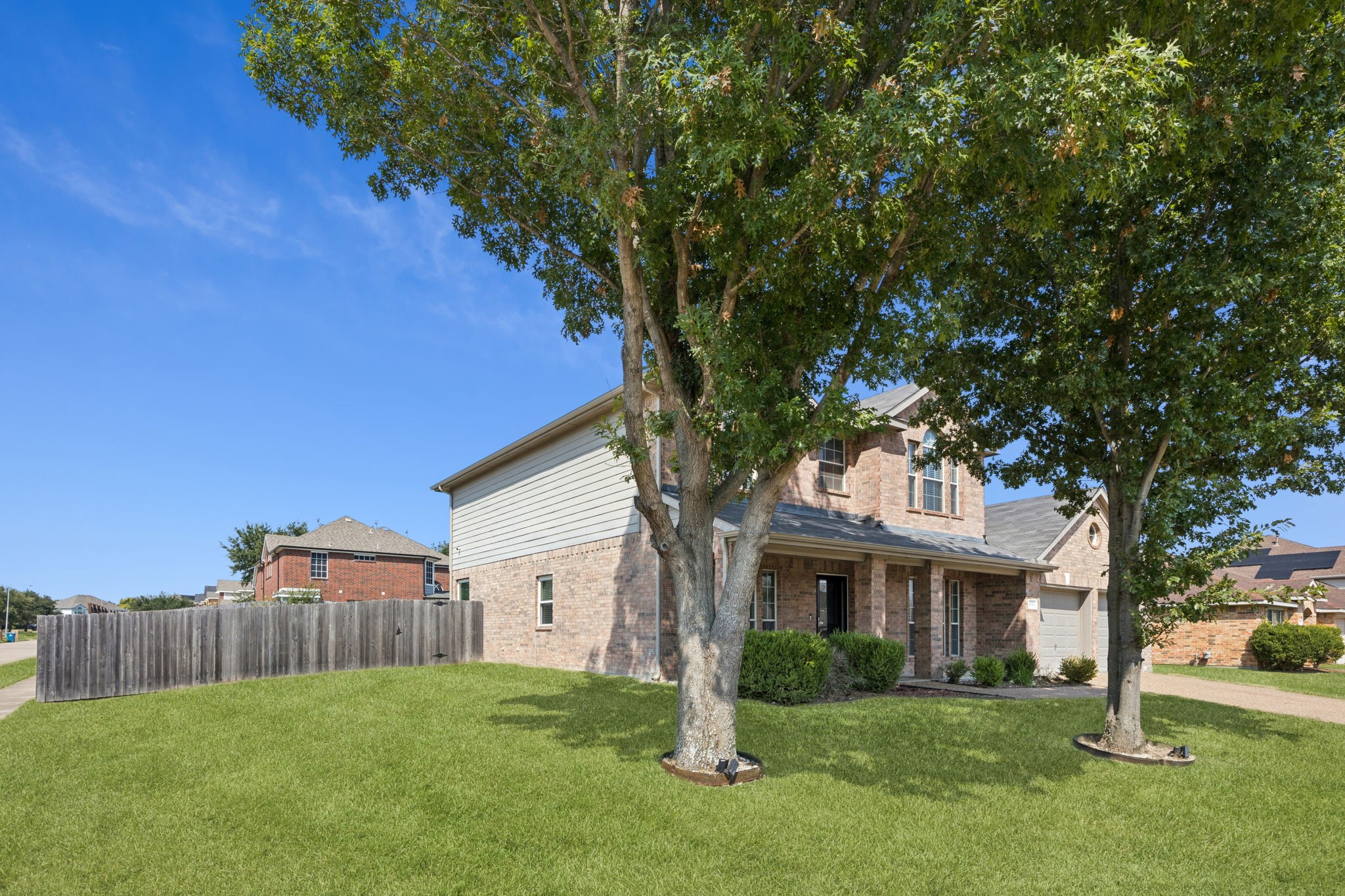 633 Daisy Drive Desoto TX 75115