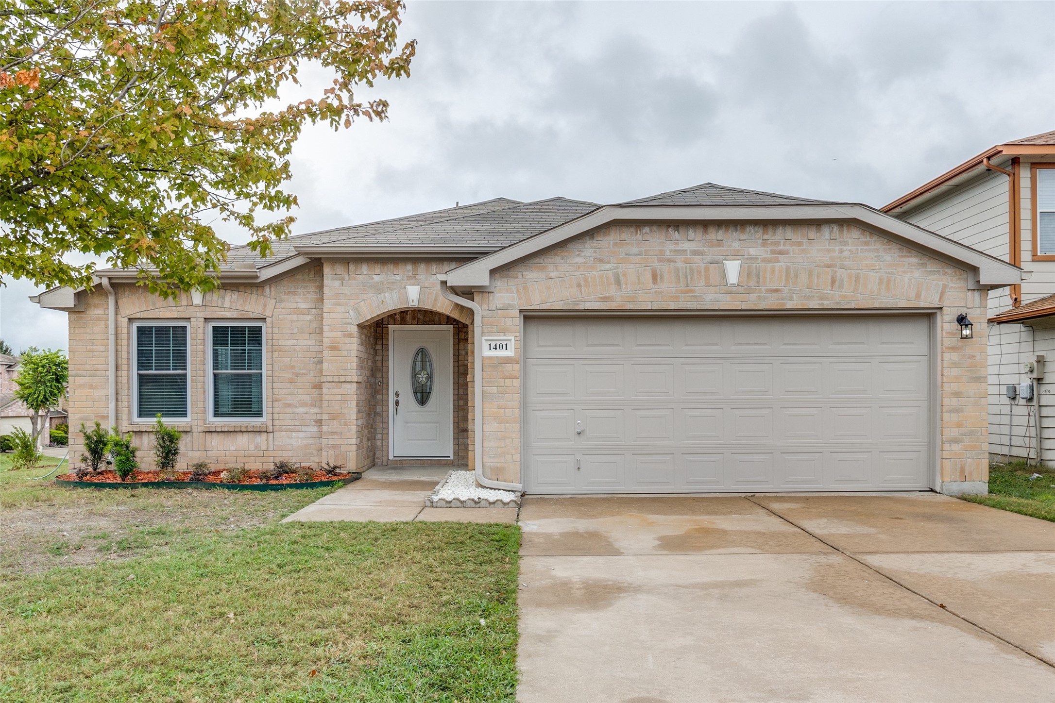 1401 Ashview Circle Dallas TX 75217