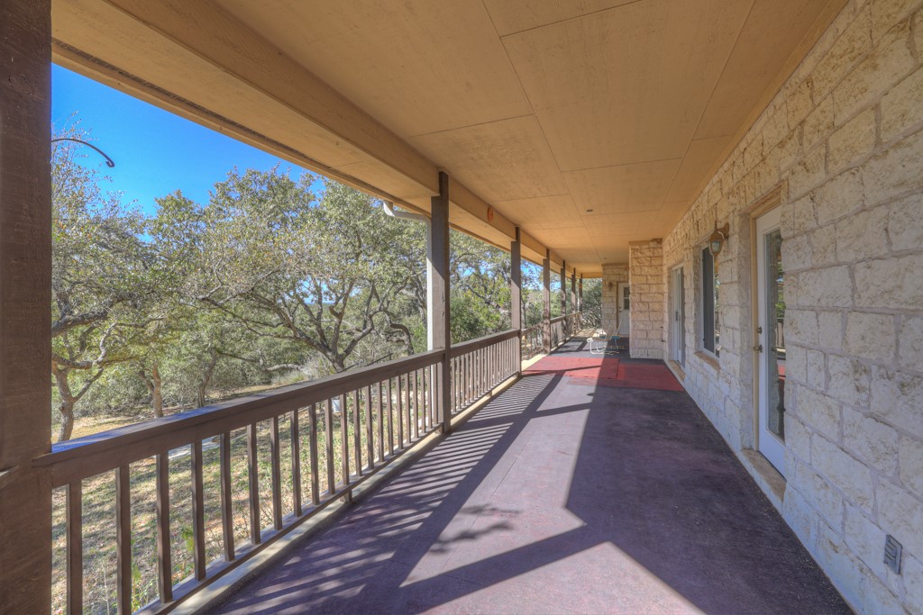1221 Sundown Trail Fischer TX 78623