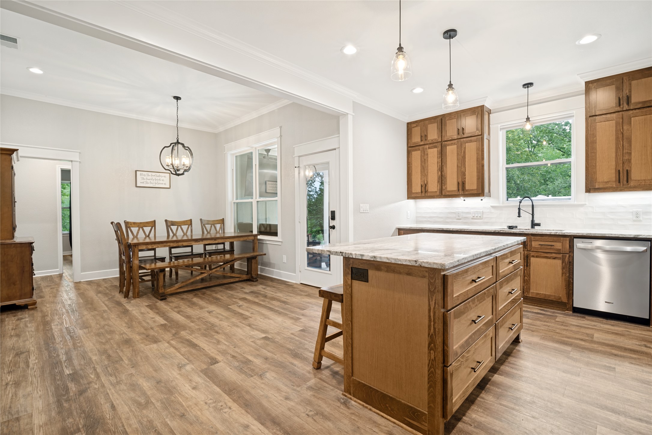 11302 County Road 4102 Lindale TX 75771