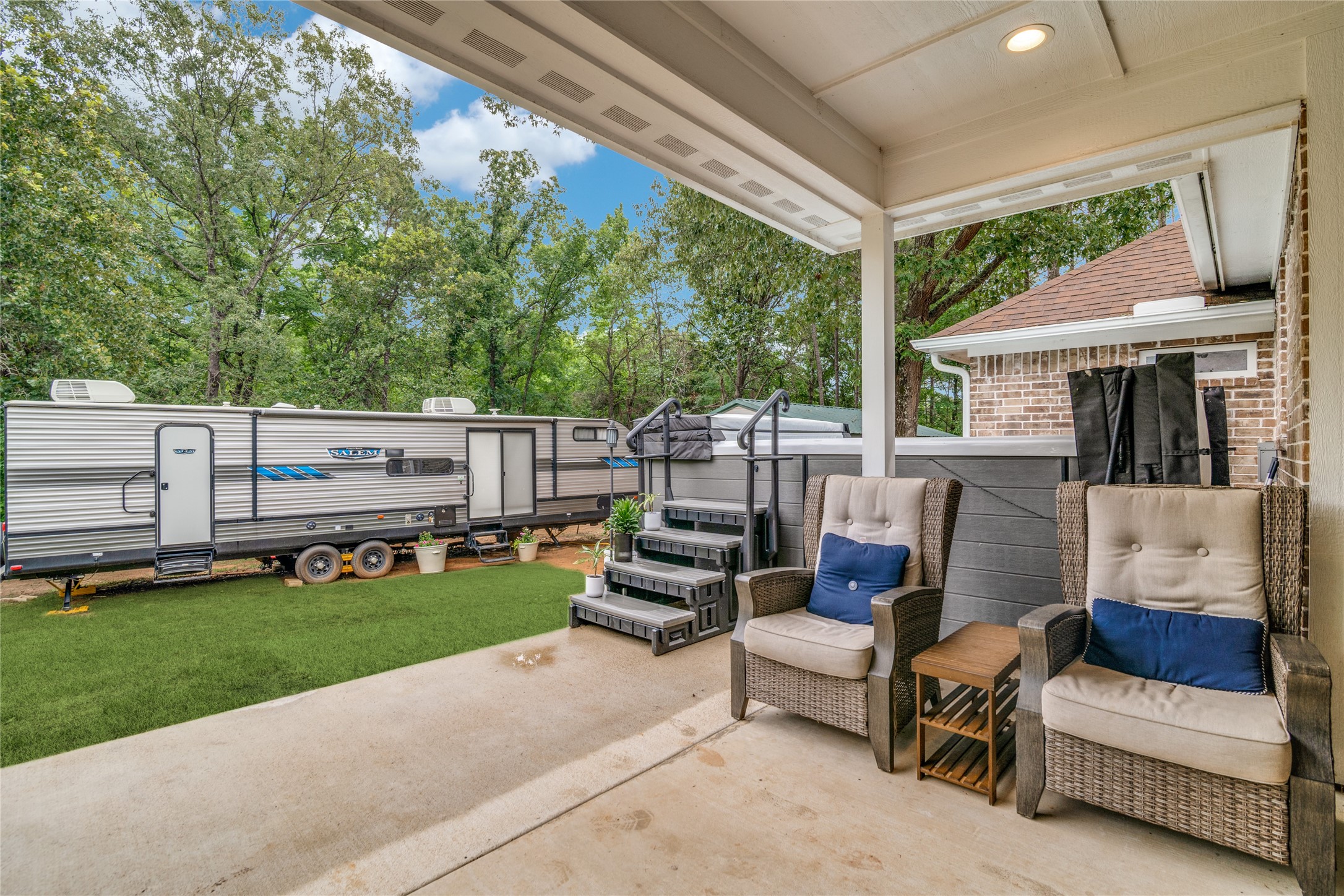 11302 County Road 4102 Lindale TX 75771