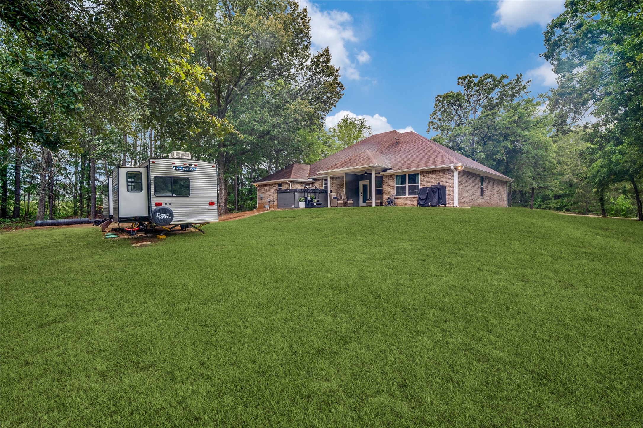 11302 County Road 4102 Lindale TX 75771