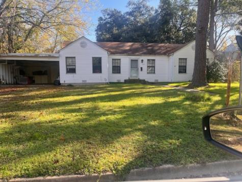 413 S 8th Avenue Teague TX 75860
