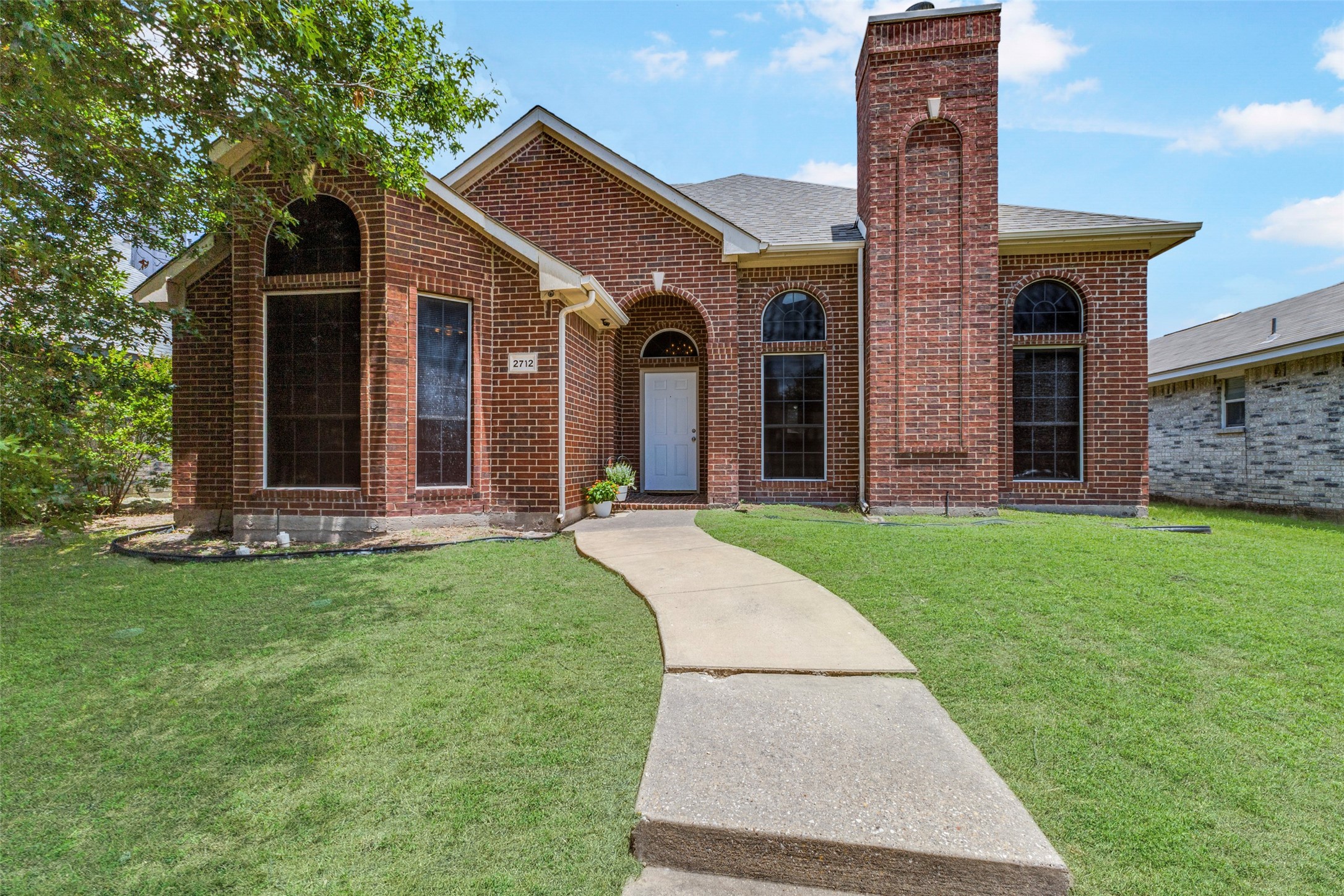 2712 Helen Lane Mesquite TX 75181