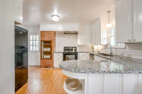 2013 Huntington Lane Fort Worth TX 76110