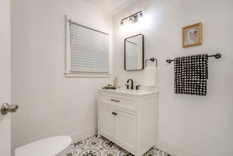 2013 Huntington Lane Fort Worth TX 76110
