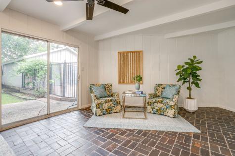 2013 Huntington Lane Fort Worth TX 76110
