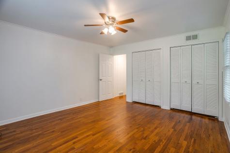 2013 Huntington Lane Fort Worth TX 76110