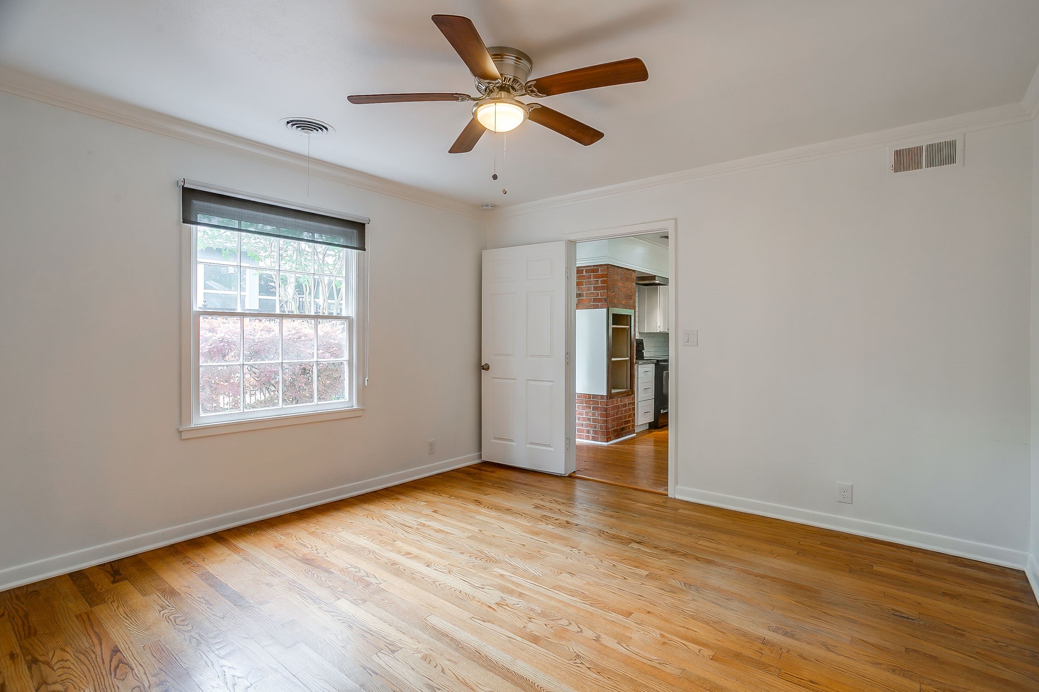 2013 Huntington Lane Fort Worth TX 76110