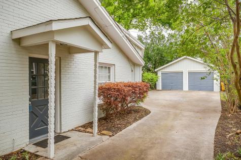 2013 Huntington Lane Fort Worth TX 76110