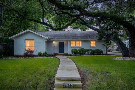 2013 Huntington Lane Fort Worth TX 76110