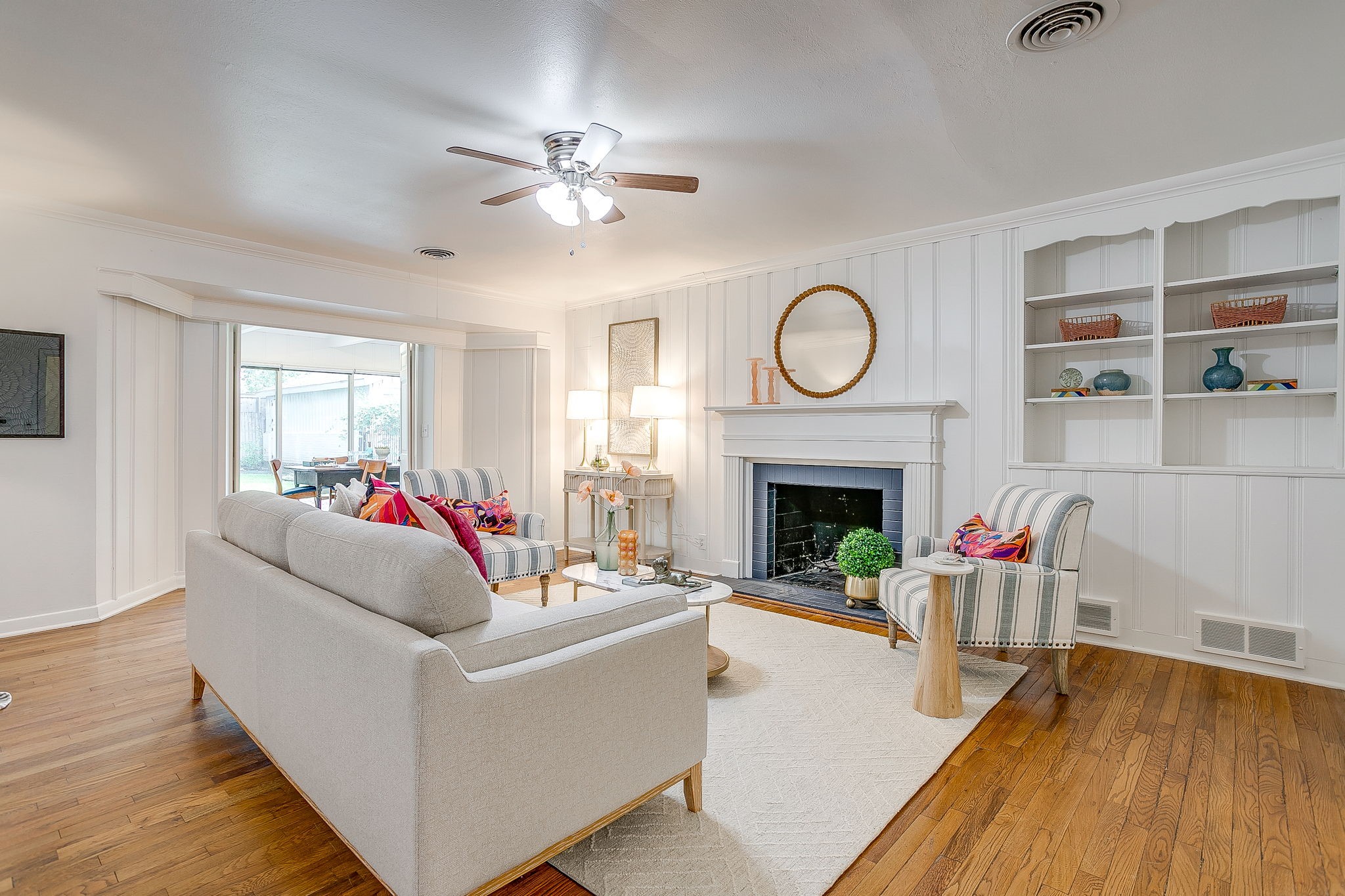 2013 Huntington Lane Fort Worth TX 76110