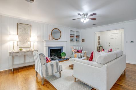 2013 Huntington Lane Fort Worth TX 76110