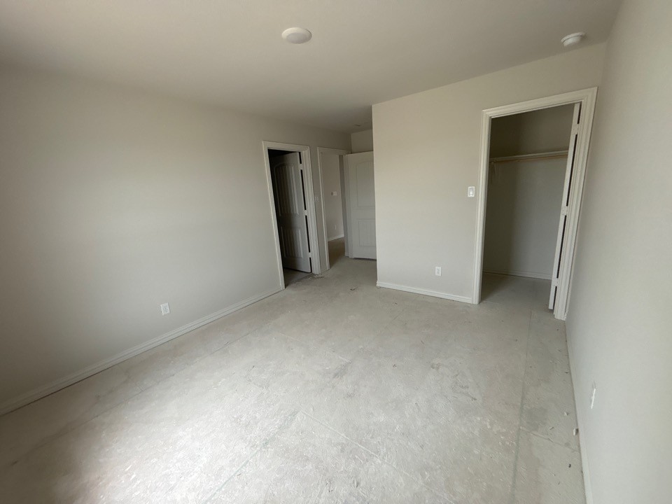 512 Park Side Drive Weatherford TX 76087