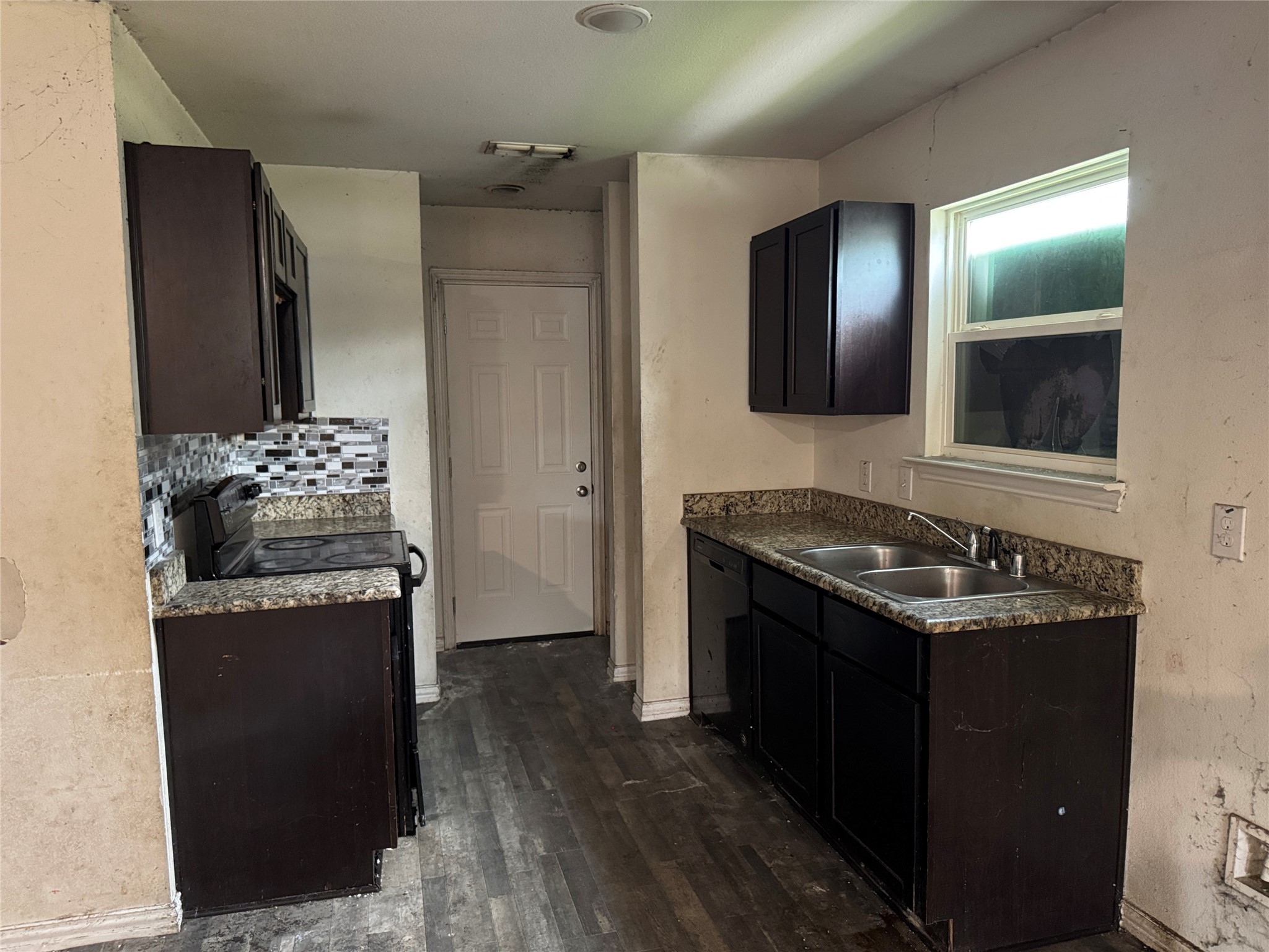 1920 Jb Jackson Jr Boulevard Dallas TX 75210