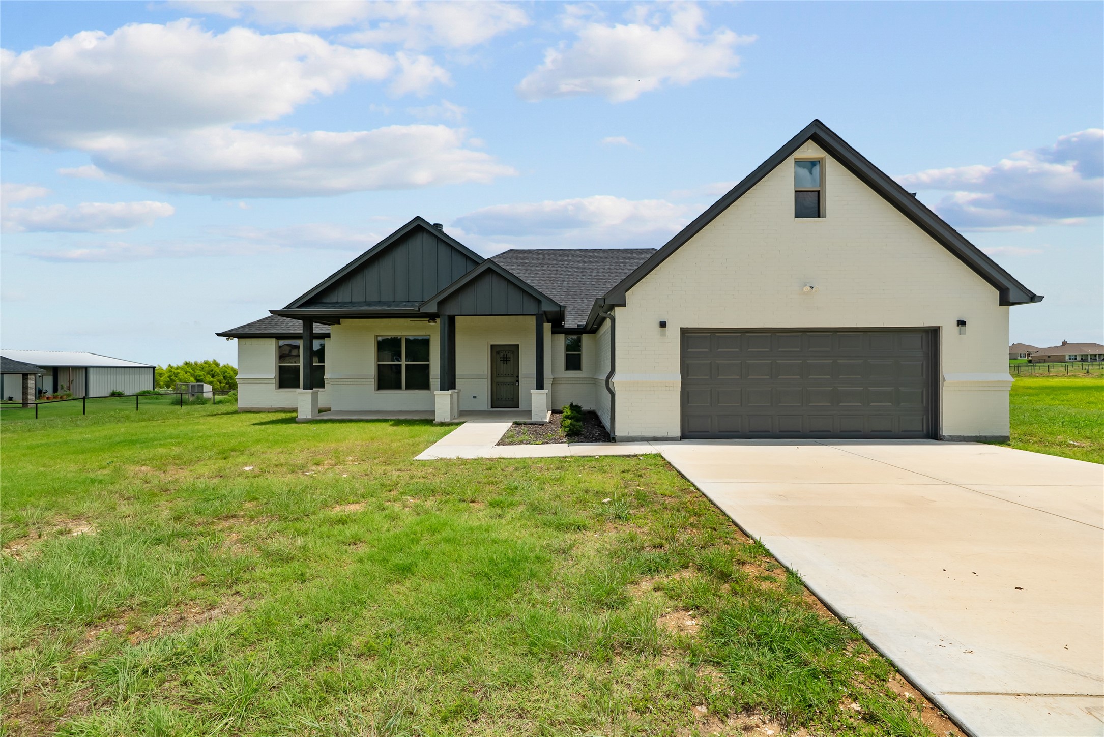 8806 County Road 1229 Godley TX 76044