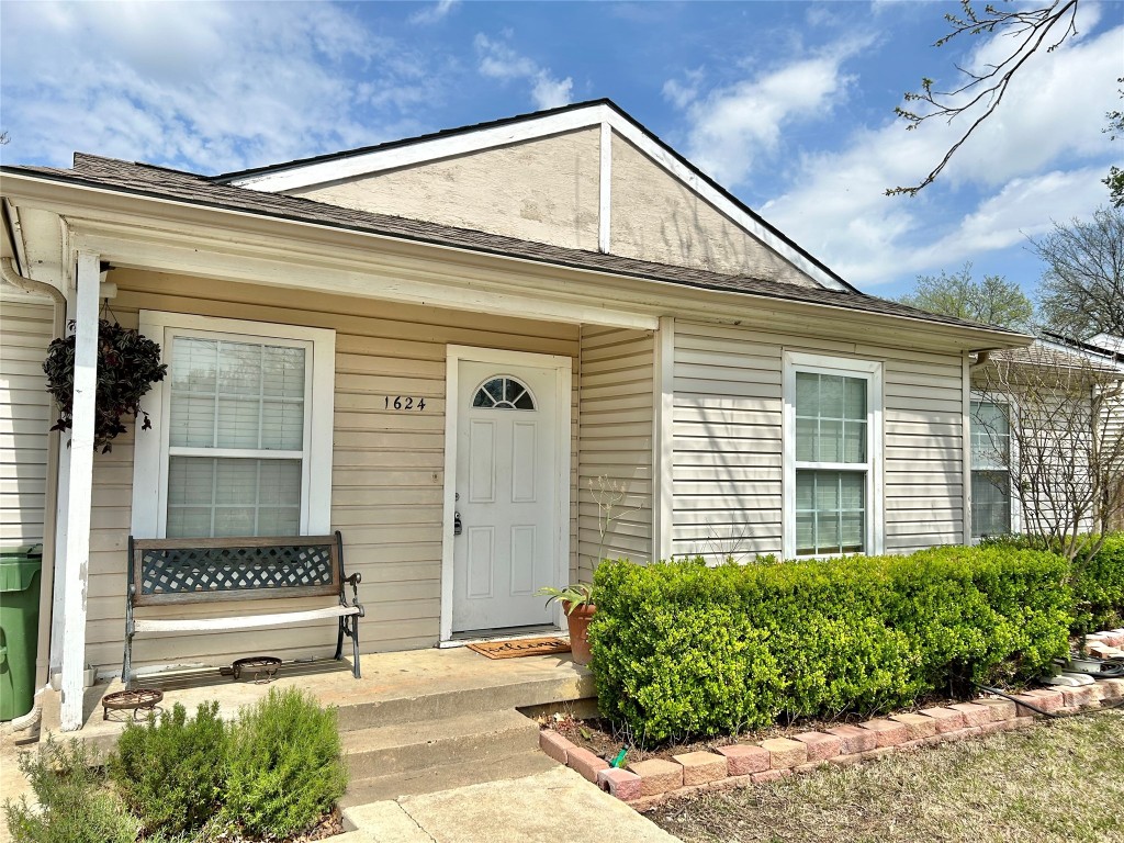 1624 Connally Terrace Arlington TX 76010