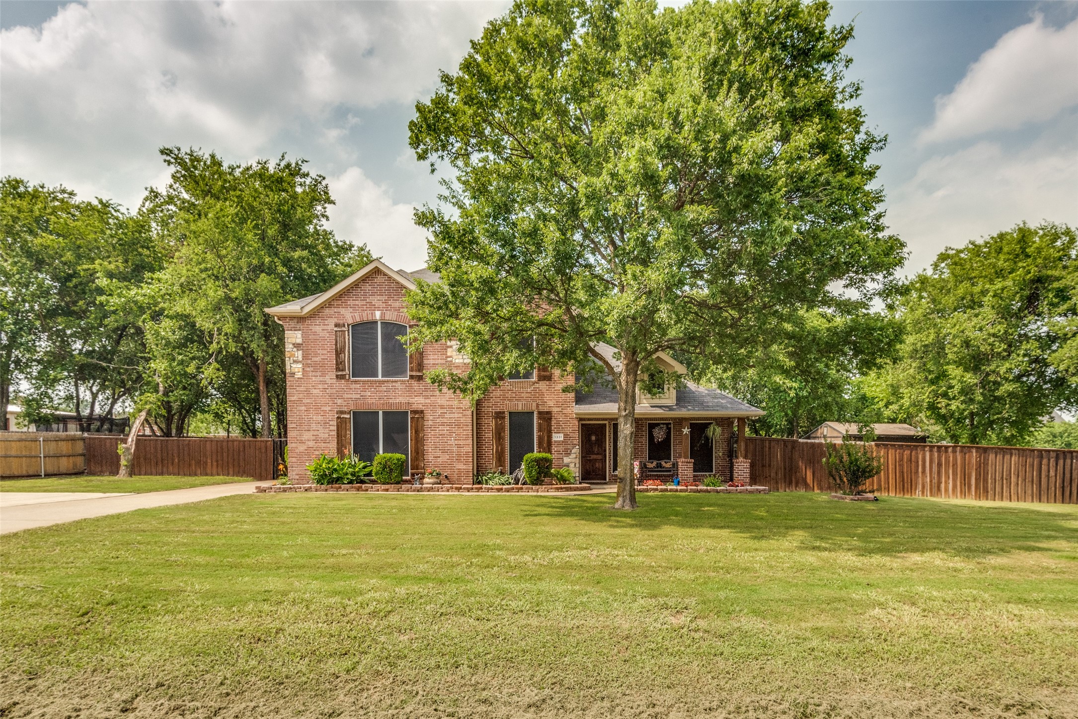 1331 Meghann Lane Waxahachie TX 75167