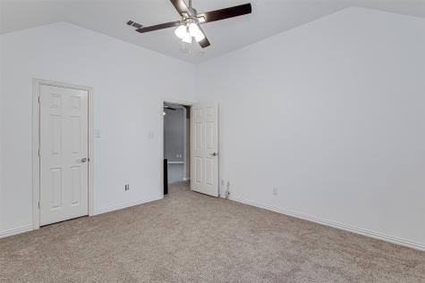 328 Tioga Street Burleson TX 76028
