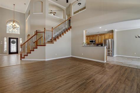 328 Tioga Street Burleson TX 76028