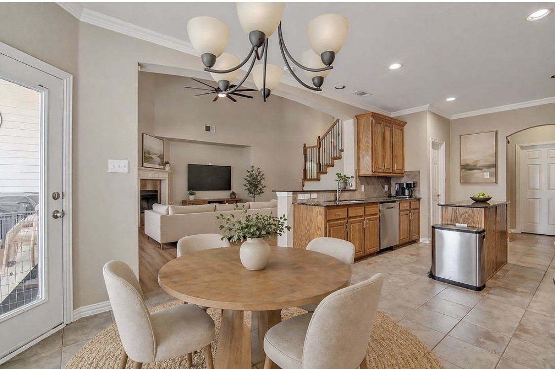 328 Tioga Street Burleson TX 76028