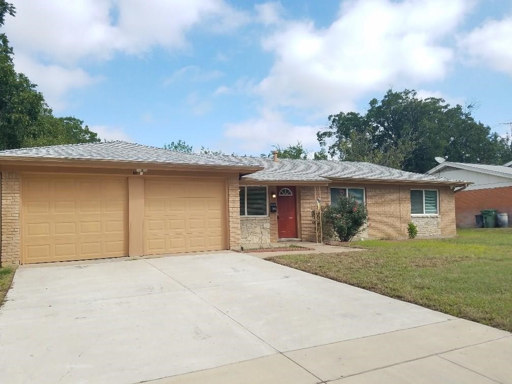 7825 Standley Street North Richland Hills TX 76180