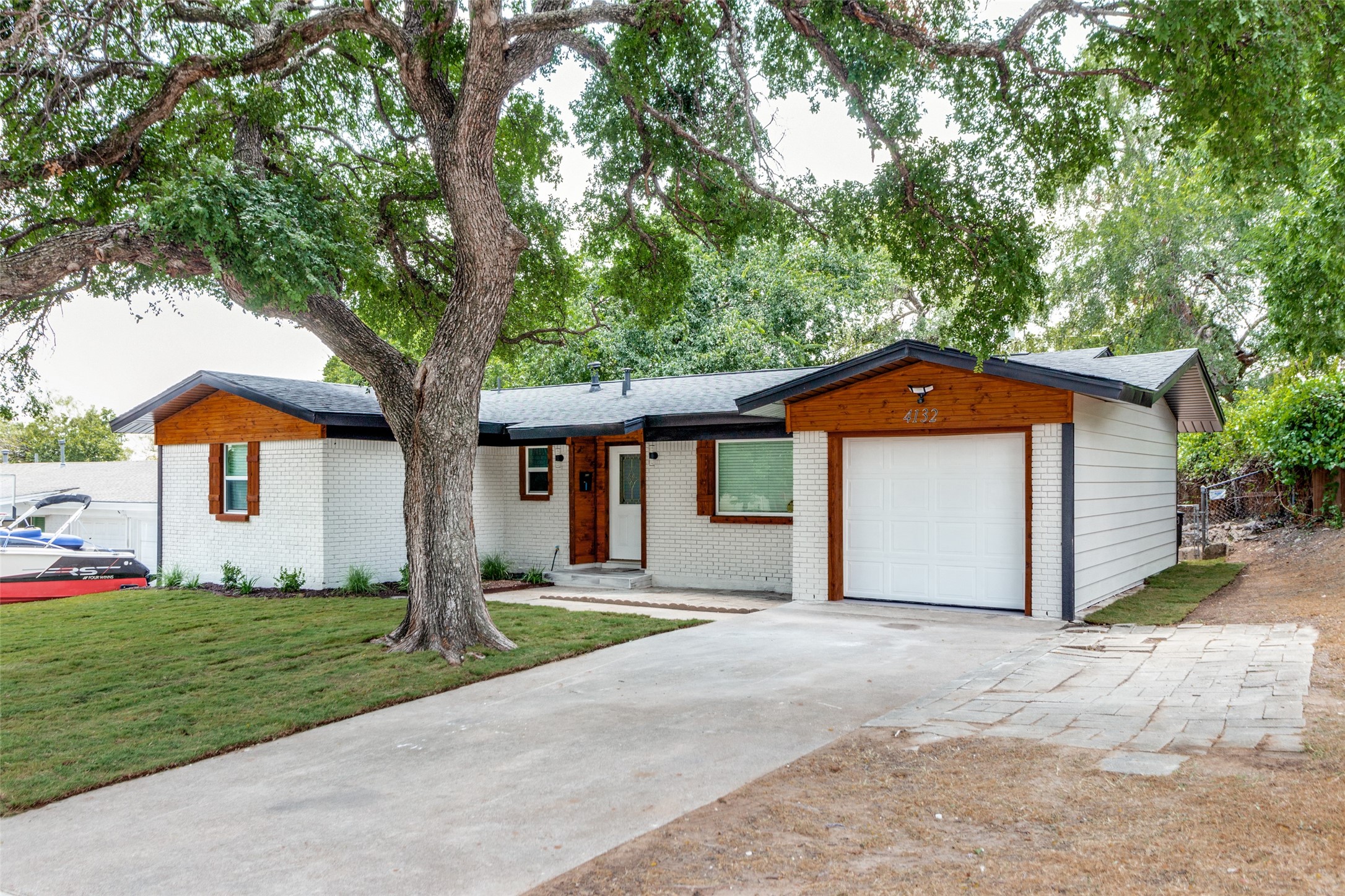 4132 Sanguinet Street Fort Worth TX 76107