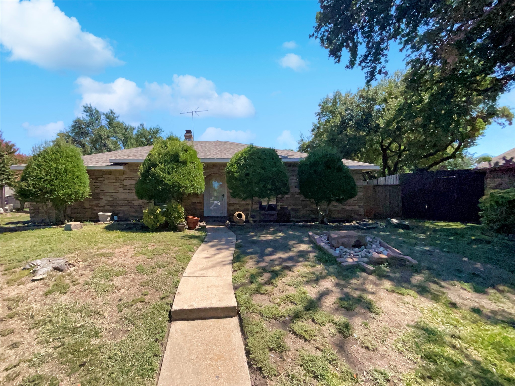 202 Bellmeade Drive Garland TX 75040