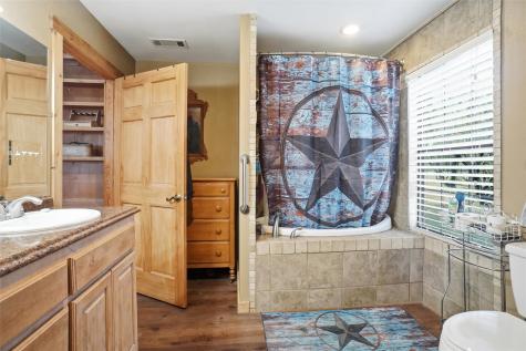 4045 Jimmy Houston Way Bluff Dale TX 76433