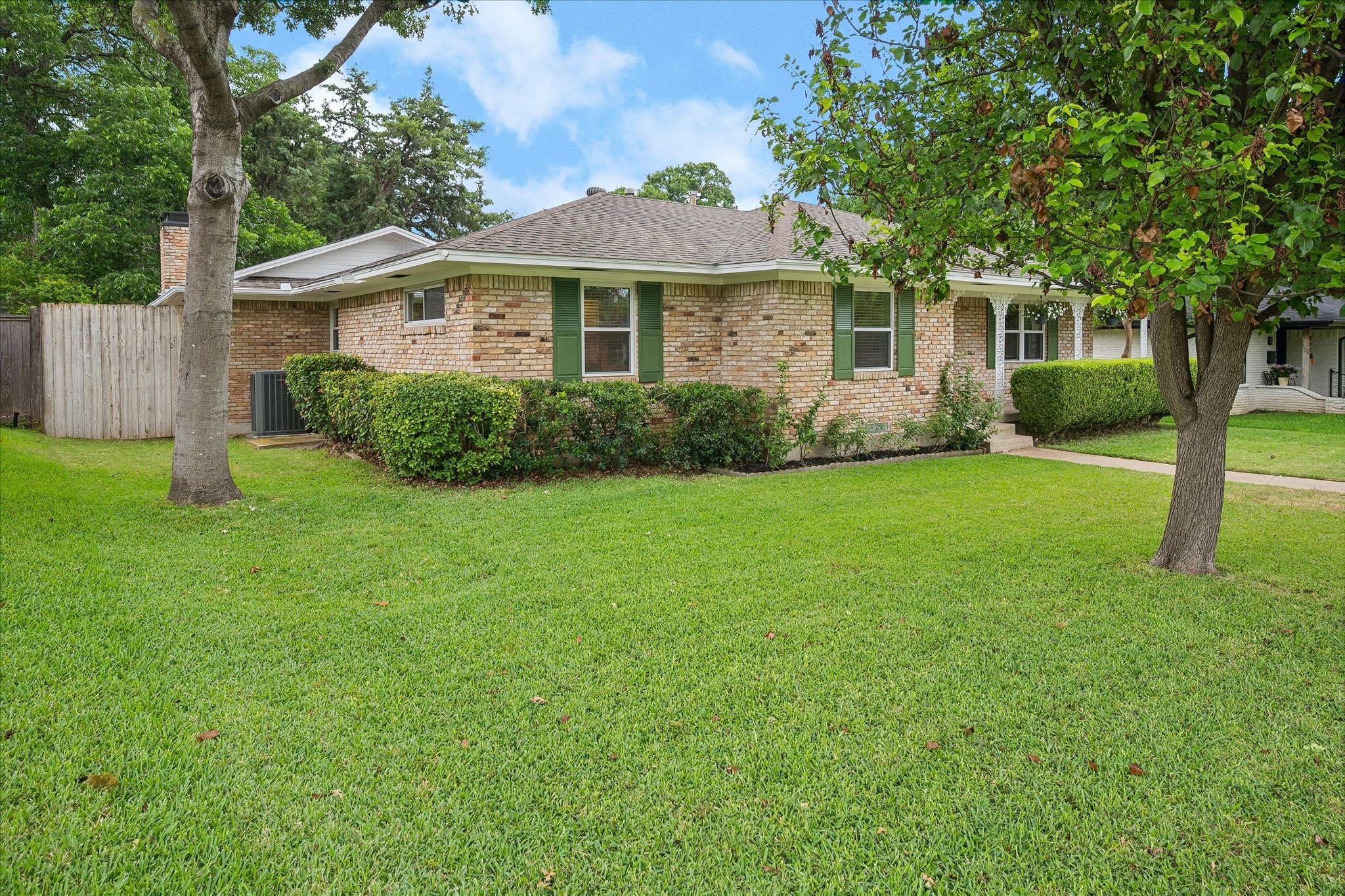 8426 Baumgarten Drive Dallas TX 75228