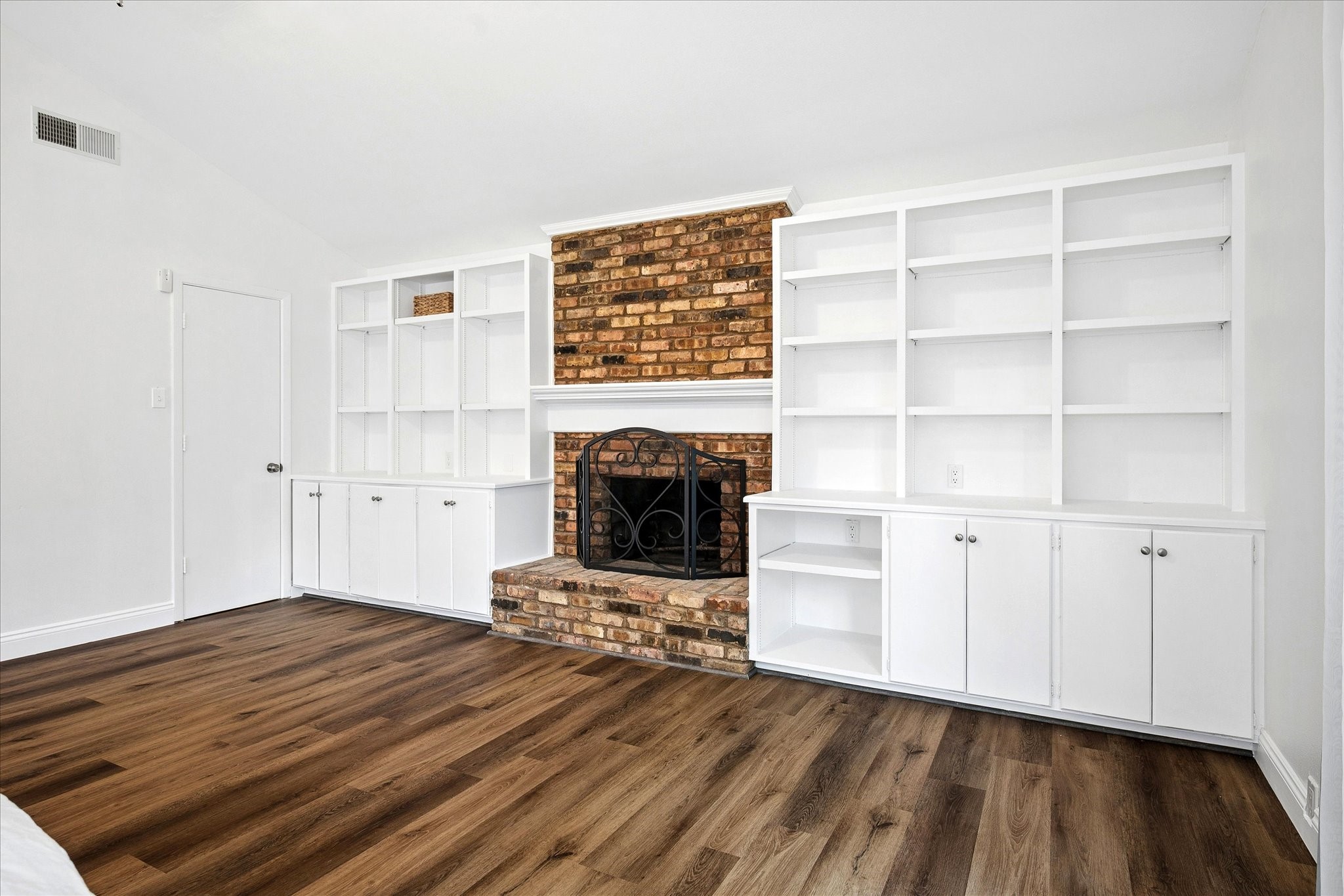 8426 Baumgarten Drive Dallas TX 75228